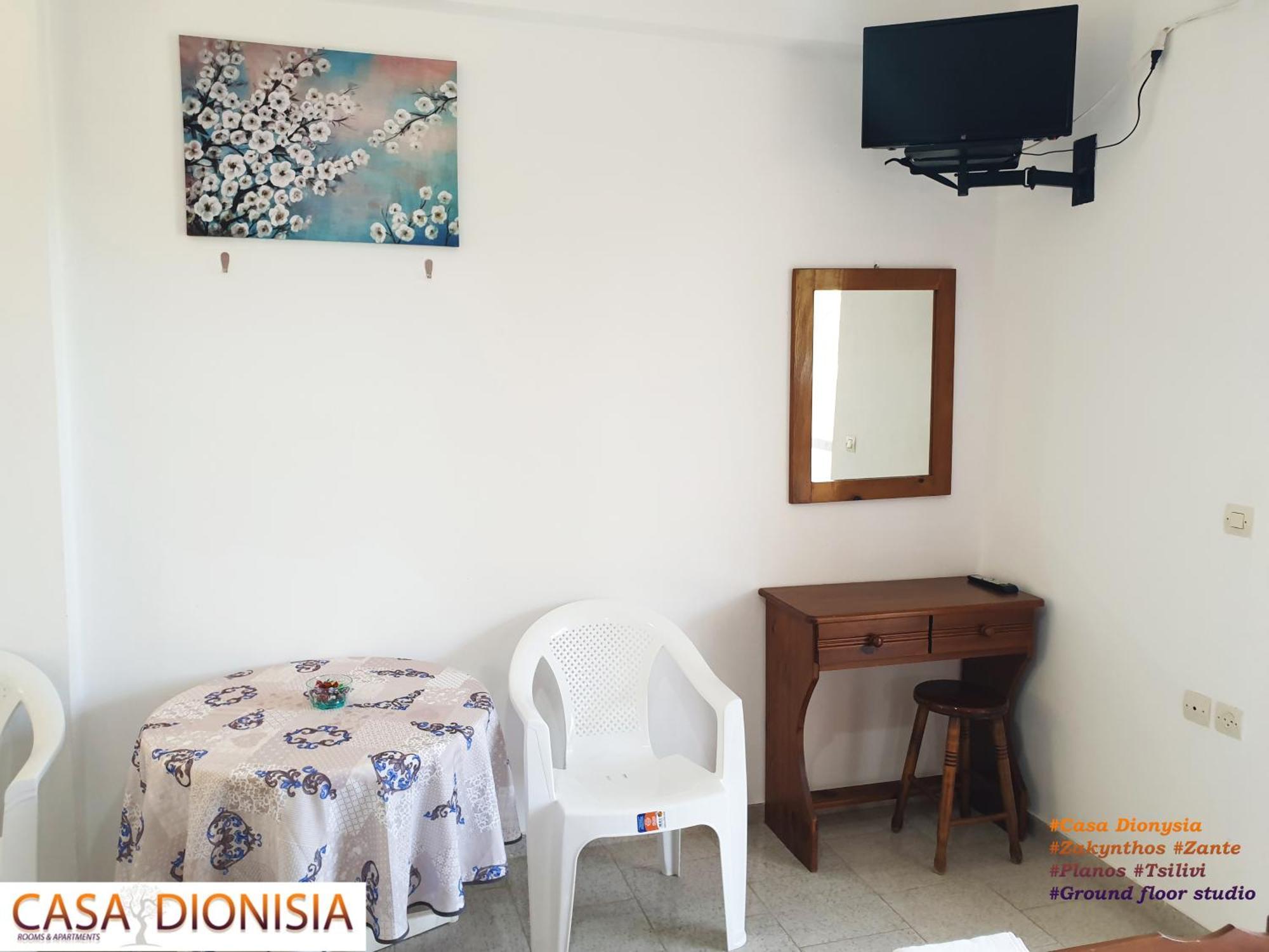 Plános Casa Dyonisia Tsiliviアパートホテル エクステリア 写真